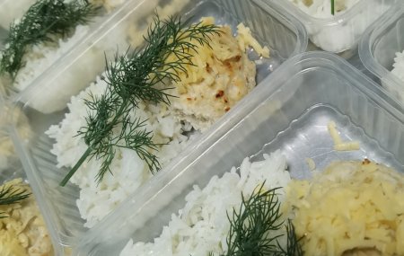 Куриная грудка под сырной шапкой