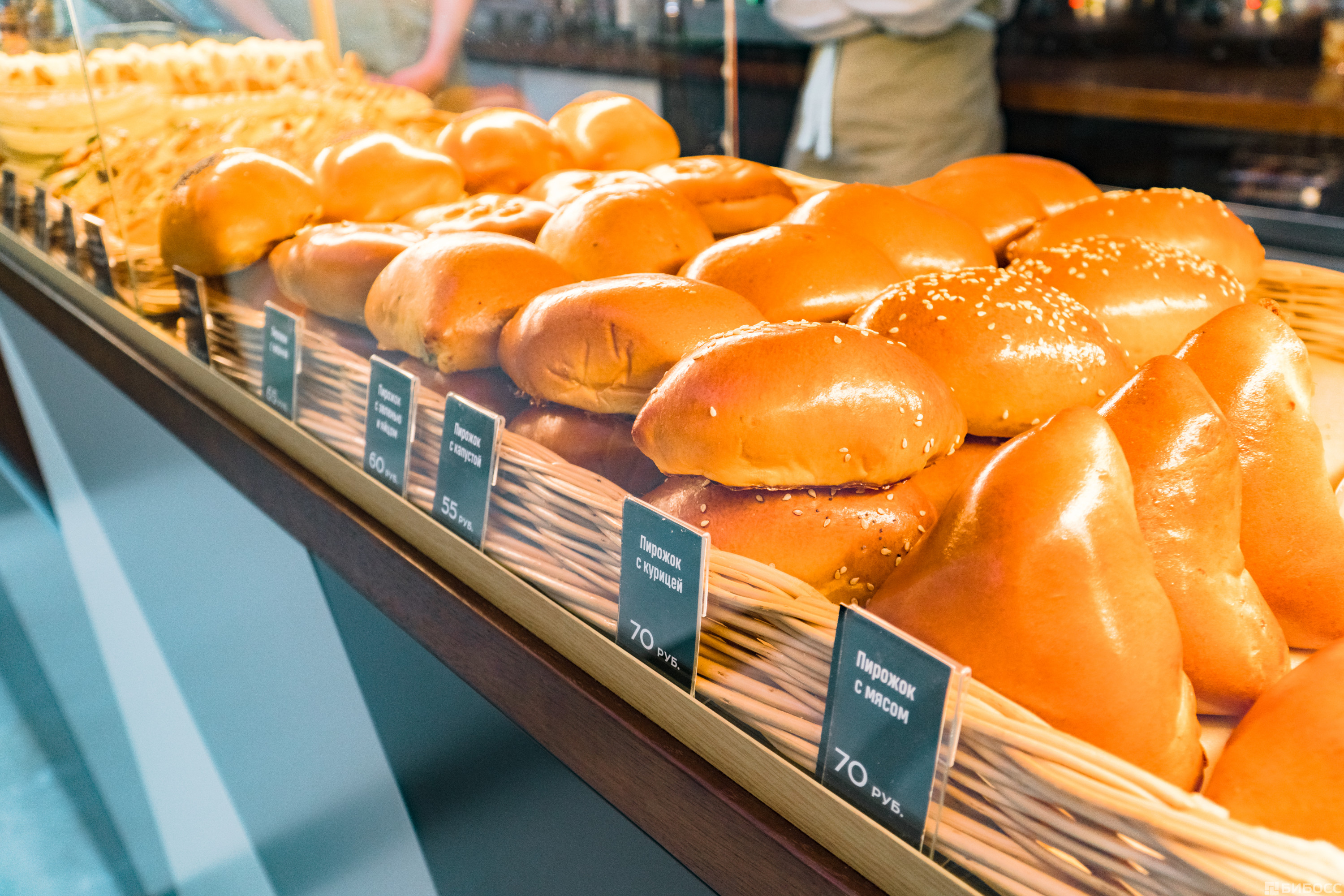 открыть франшизу вкусно и точка. ассортимент продукции для мини кофейни. открыть франшизу вкусно и точка. франшиза магазина. новый макдональдс в россии.