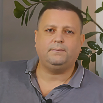 Денис Михайлов