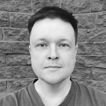 Илья Уваров