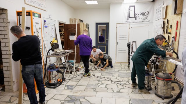 установка дверей