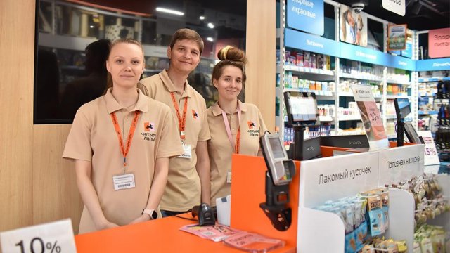 Франшиза Четыре Лапы