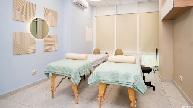 Франшиза Руки к Телу