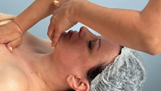 Франшиза Руки к Телу