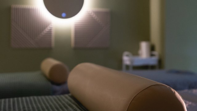 Франшиза Руки к Телу