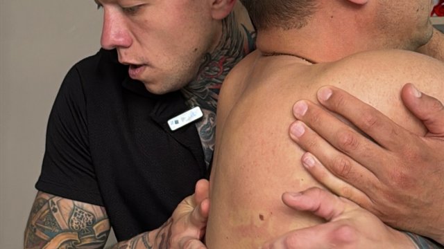 Франшиза Руки к Телу