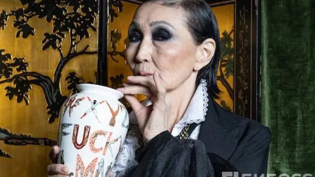 Франшиза Моя пьяная бабушка летит в Сингапур