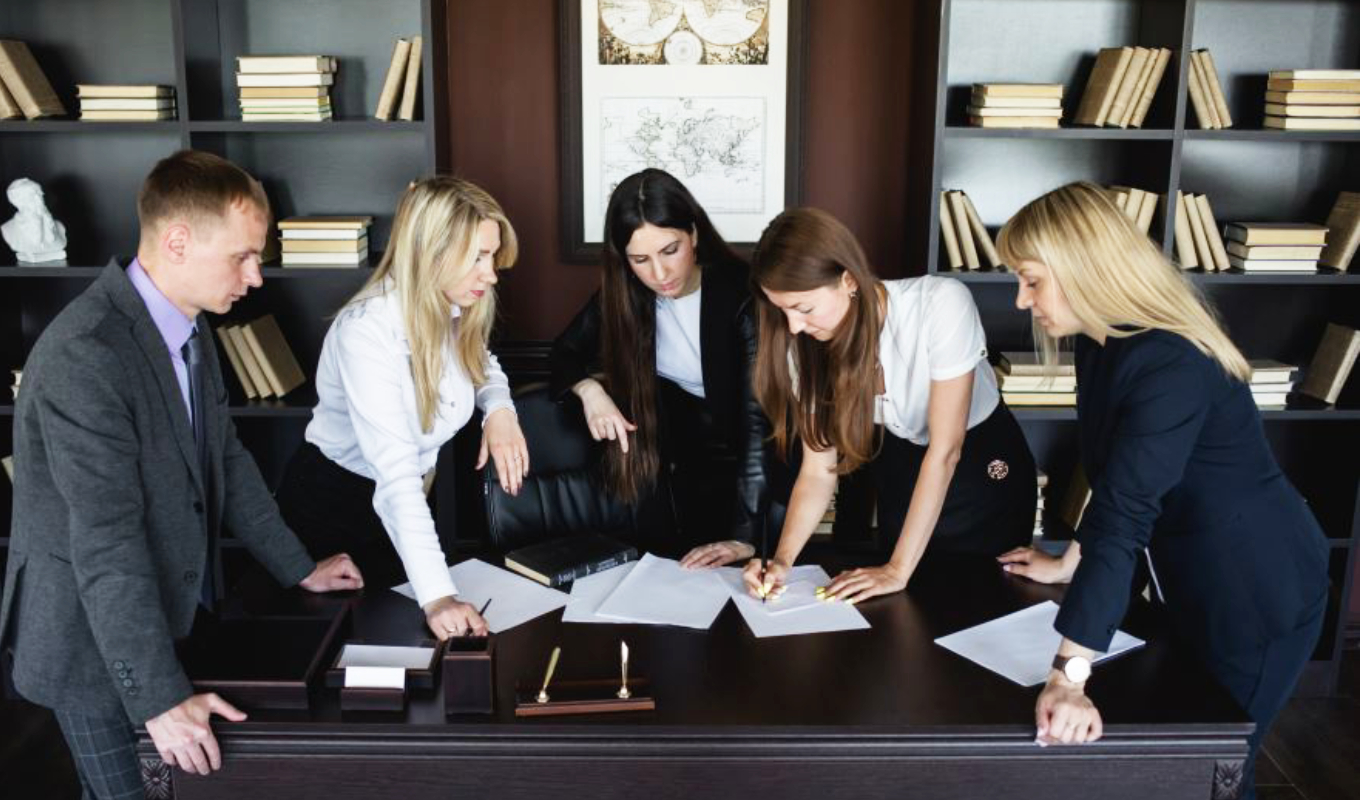 оказание юридических услуг. юридические услуги. фирмы услуги адвоката. адвокатура. представительство в суде.