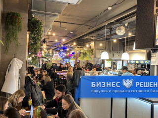 Корнер на популярном фудкорте в центре Москвы