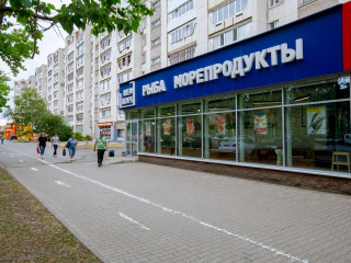 Два премиум магазина из крупной сети продажи морепродуктов.