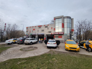 Автомойка самообслуживания с шиномонтажом и магазином