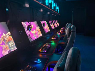 Компьютерный клуб в Санкт- Петербурге