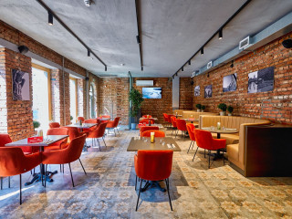 Пиццерия в центре Челябинска