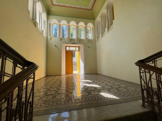 Действующий исторический отель на берегу моря