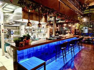 Стейк-бар с атмосферой, историей и готовой базой гостей