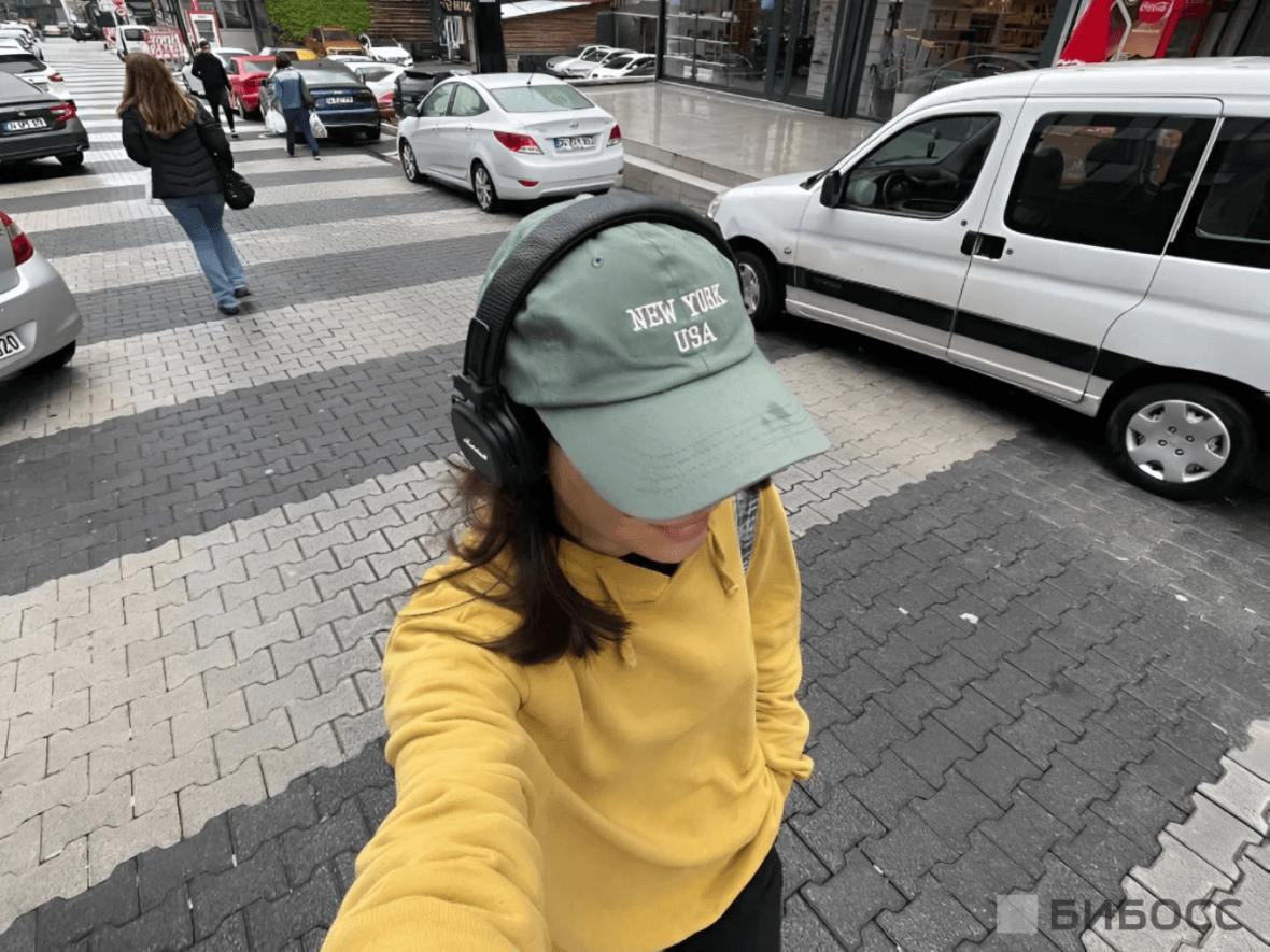 Прогулка с наушниками по городу, аудио-иммерсивный тур