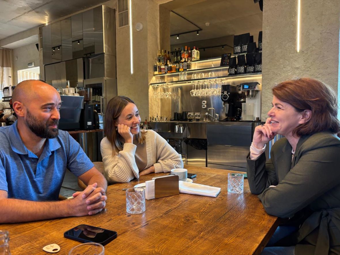 Бизнес-завтрак в Санкт-Петербурге компании с юристом УК Алиной Томаревой