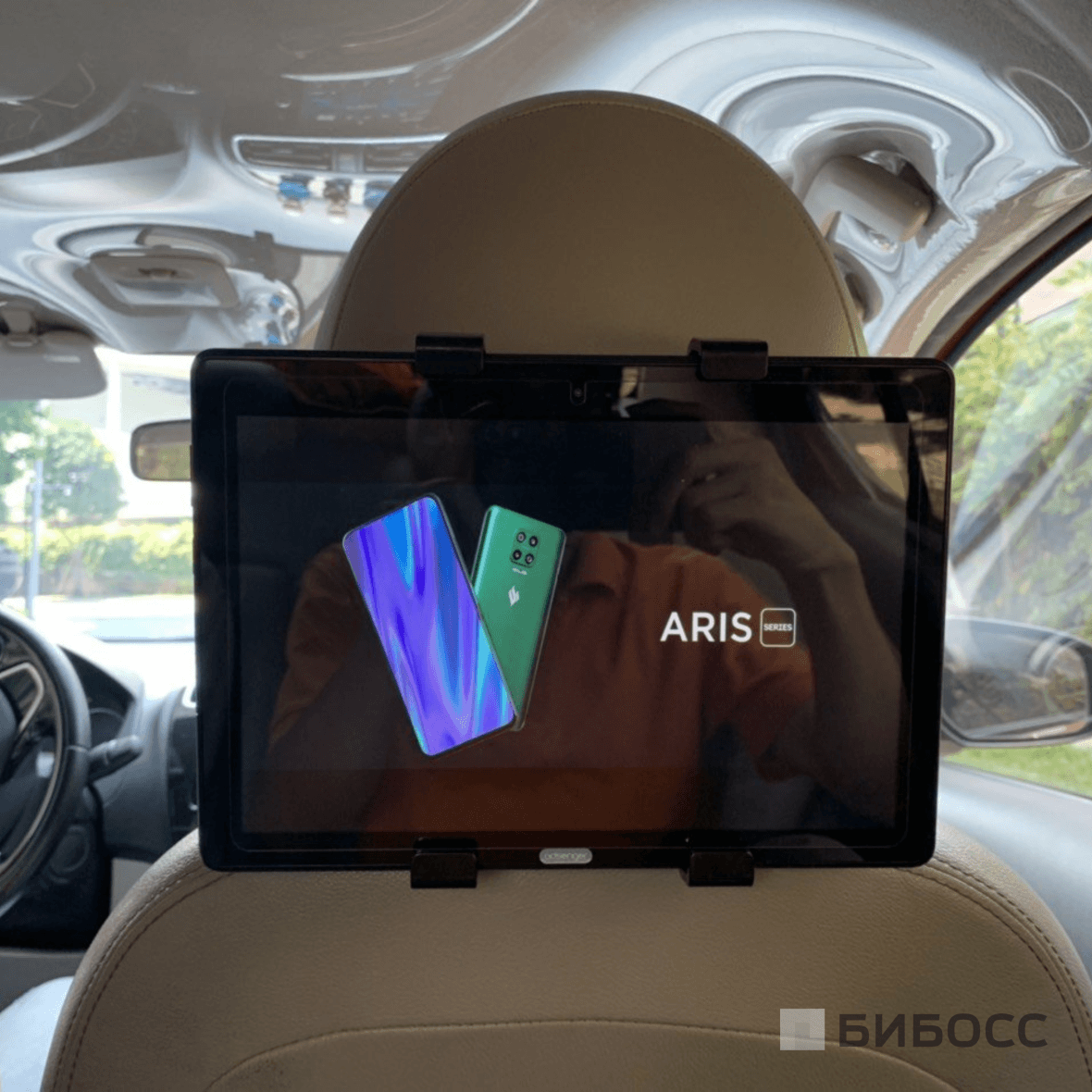 видеореклама на планшетах в такси