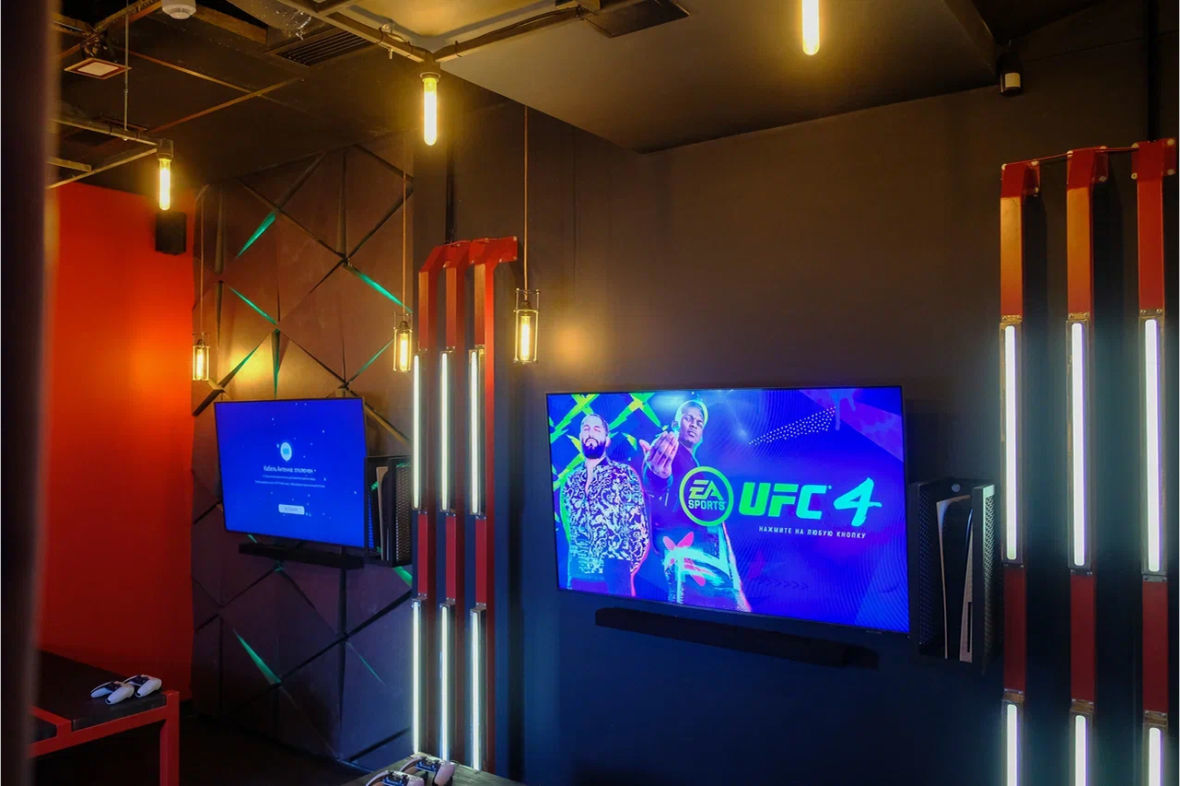 франшиза APEX