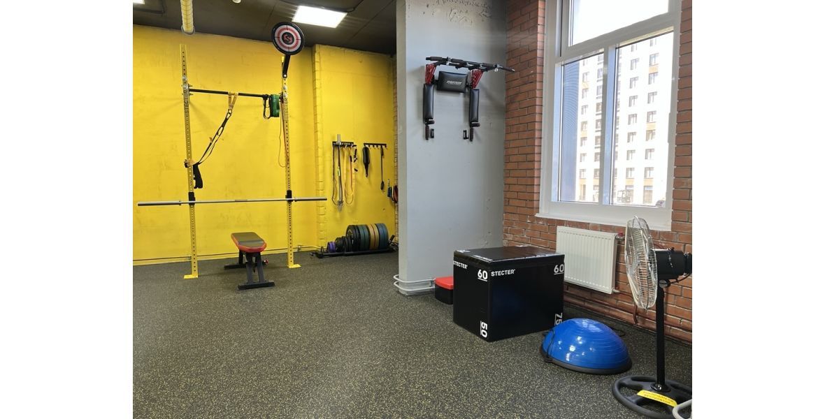 Фитнес-студия FITROOM.RU в г.Санкт-Петербург, ул. Парфёновская, д.9, корп.2.