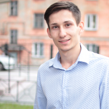 Антон Устименко