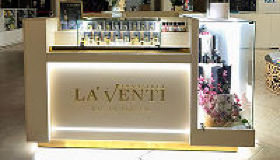 В Тобольске открылся новый парфюмерный остров La`Venti