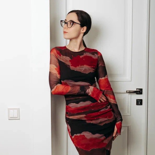 Аделина Сахапова